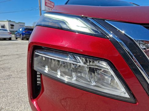 Certified 2021 Nissan Rogue SV image 8