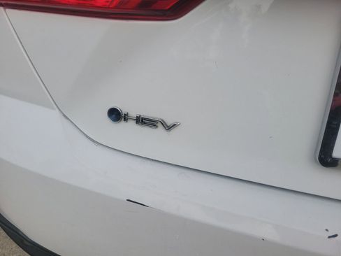 Certified 2025 Toyota Camry SE image 7