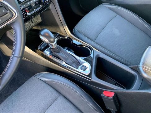 Used 2021 Buick Encore GX Select w/ Sport Touring Package image 17