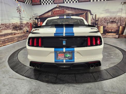 Used 2020 Ford Mustang Shelby GT350R w/ GT350R Equipment Group 920A image 4
