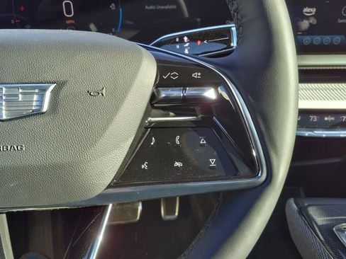 New 2025 Cadillac Optiq Luxury 1 image 35
