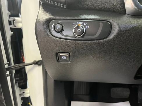 Used 2021 Chevrolet Blazer LT AWD/4WD image 14