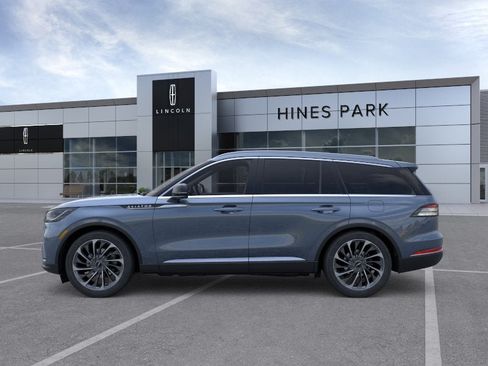 New 2026 Lincoln Aviator Reserve AWD/4WD image 3