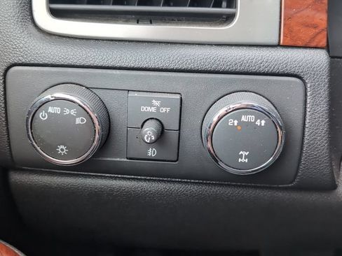 Used 2014 Chevrolet Tahoe LT AWD/4WD image 11