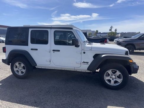 Used 2023 Jeep Wrangler Sport S image 4