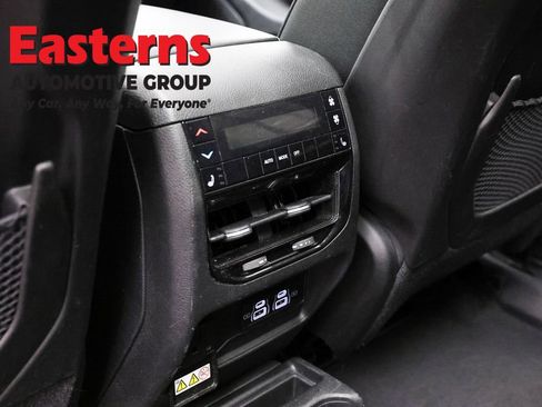 Used 2024 Jeep Grand Cherokee L Limited w/ Luxury Tech Group II AWD/4WD image 24