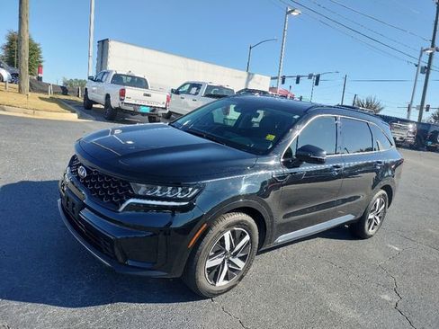 Used 2021 Kia Sorento S image 4