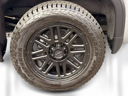 Used 2025 GMC Sierra 1500 Denali Ultimate AWD/4WD image 11