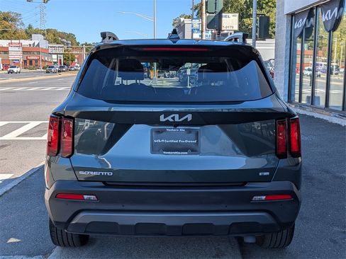 Used 2023 Kia Sorento X-Line EX image 7