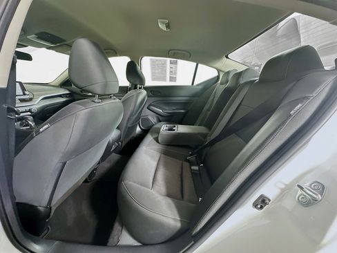 Used 2025 Nissan Altima 2.5 SV FWD image 26