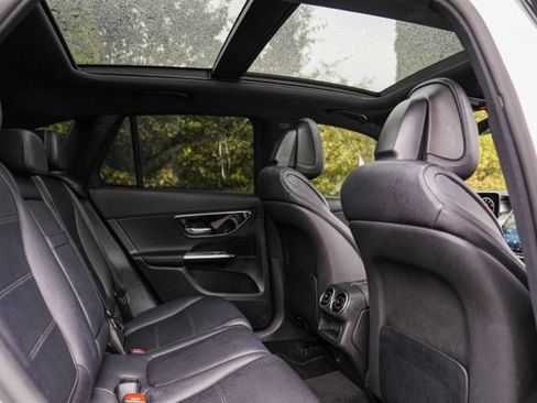 Used 2023 Mercedes-Benz GLC 300 image 38
