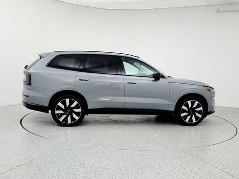 New 2025 Volvo EX90 Plus w/ Protection Package Premier image 4