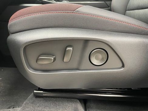 New 2026 Chevrolet Equinox RS w/ Convenience Package III image 9