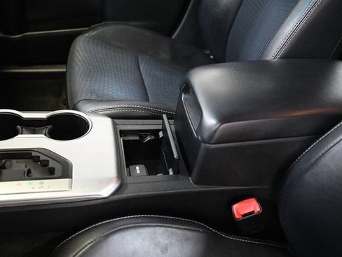 Used 2014 Toyota Camry SE image 16