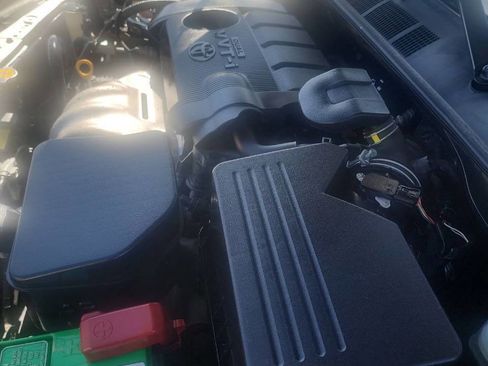 Used 2011 Toyota Camry SE w/ SE Extra-Value Pkg #1 image 17