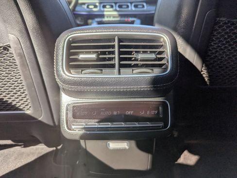 Used 2023 Mercedes-Benz GLS 450 4MATIC image 43