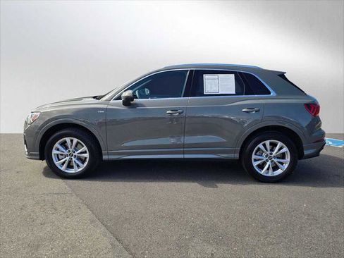 Used 2023 Audi Q3 2.0T Premium Plus w/ Premium Plus Package AWD/4WD image 6