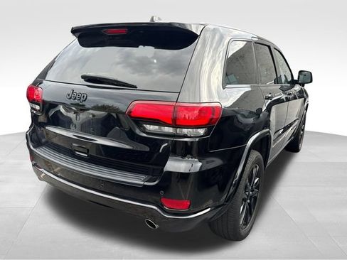 Used 2020 Jeep Grand Cherokee Altitude AWD/4WD image 3