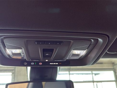 Used 2020 GMC Sierra 1500 SLT w/ SLT Premium Plus Package image 34