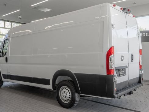 Used 2024 RAM ProMaster 3500 FWD image 13