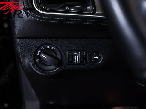 Used 2021 Dodge Challenger R/T Scat Pack RWD image 28