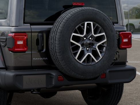 New 2026 Jeep Wrangler Unlimited Sahara AWD/4WD image 39