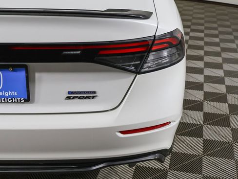 Used 2023 Honda Accord Sport image 15
