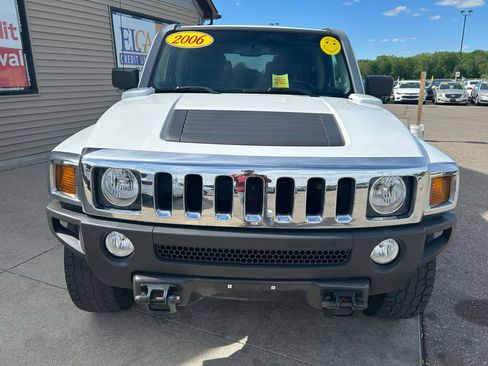Used 2006 HUMMER H3 AWD/4WD image 2