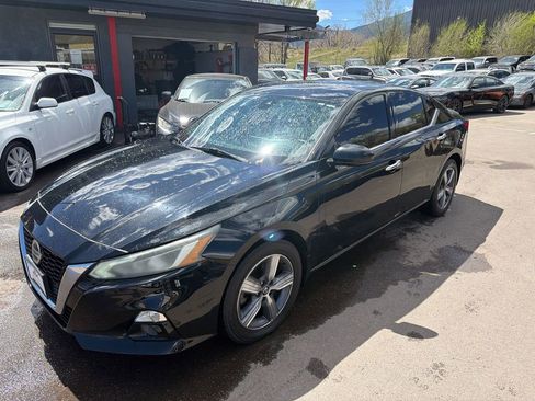 Used 2019 Nissan Altima 2.5 SV image 3