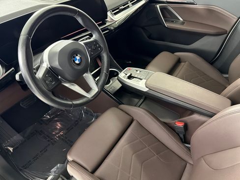 Used 2023 BMW X1 xDrive28i w/ Convenience Package AWD/4WD image 4