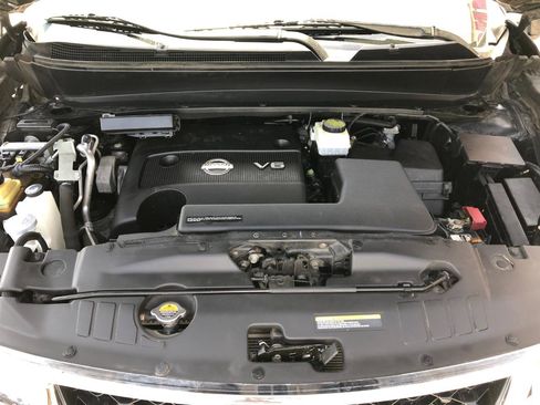 Used 2013 Nissan Pathfinder Platinum AWD/4WD image 35