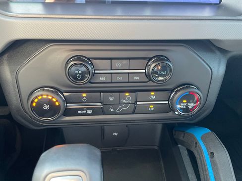 Used 2024 Ford Bronco Black Diamond AWD/4WD image 20