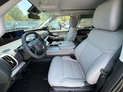 New 2027 Ford Expedition Active AWD/4WD image 7