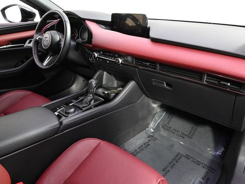 Used 2025 MAZDA MAZDA3 Hatchback w/Premium Plus Pkg image 15