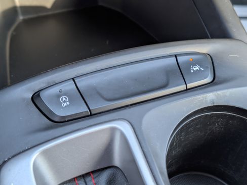 Used 2024 Chevrolet Trax RS w/ Sunroof Package image 22