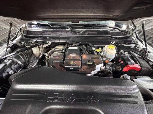 Used 2021 RAM 5500 Tradesman image 32