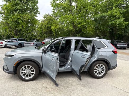 Used 2023 Honda CR-V Sport image 17