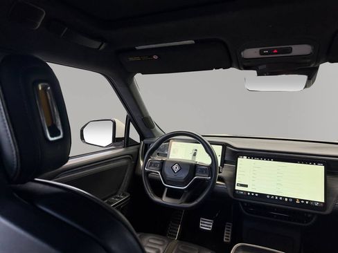 Used 2022 Rivian R1T Adventure AWD/4WD image 30