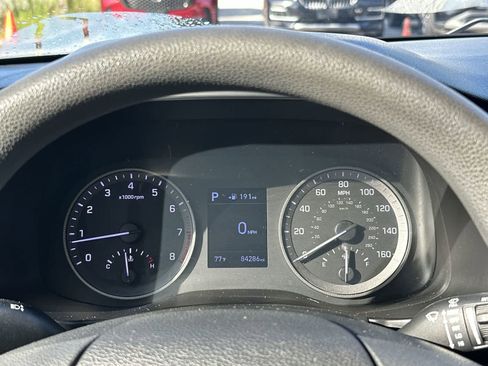 Used 2019 Hyundai Tucson SE FWD image 24