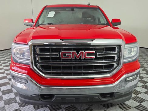 Used 2019 GMC Sierra 1500 SLE w/ SLE Value Package AWD/4WD image 2