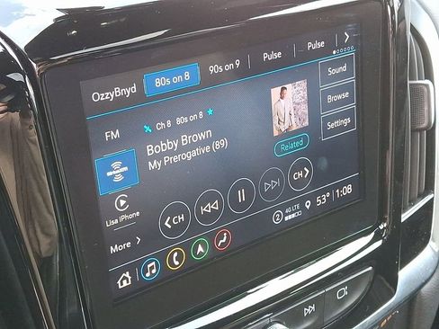 Used 2023 Chevrolet Traverse Premier image 19