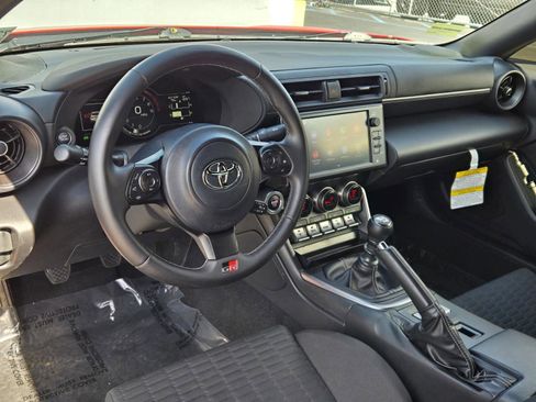 Used 2024 Toyota GR86 image 6