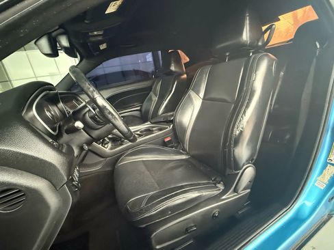 Used 2015 Dodge Challenger R/T Plus image 17