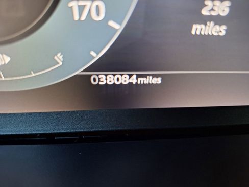 Used 2025 Land Rover Range Rover Velar Dynamic SE image 20