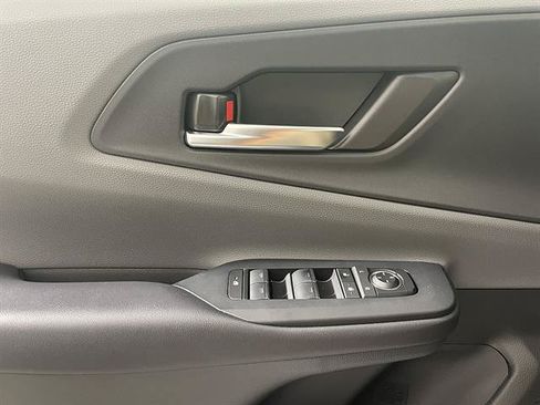 New 2027 Toyota Prius XLE AWD/4WD image 17