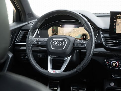 Certified 2022 Audi SQ5 Premium Plus w/ Premium Plus Package image 9