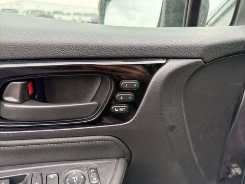 Used 2025 Honda Odyssey Touring image 12