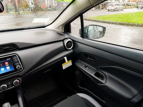 New 2025 Nissan Versa S image 9