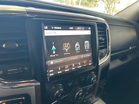 Used 2018 RAM 1500 Laramie w/ Convenience Group image 10