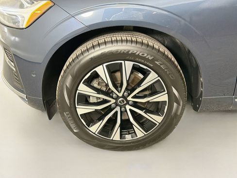 Certified 2023 Volvo XC60 B5 Plus w/ Climate Package FWD image 30